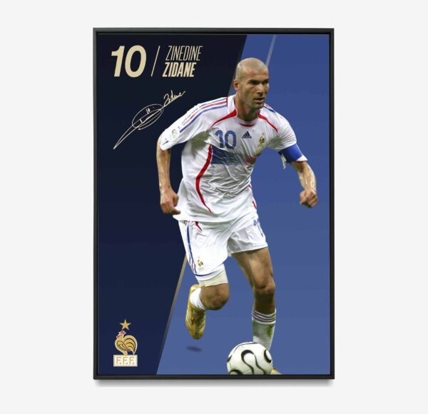 Zidane poster in a large format, placed in an open and stylish room for a striking football aesthetic.
